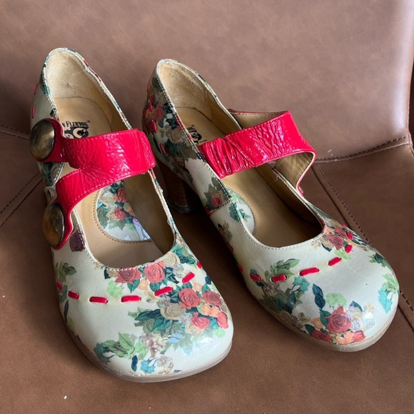 John Fluevog Shoes - Fluevog Floral Mary Jane Heels with Red Strap
